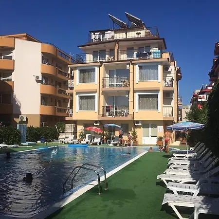 Хотел салена 3*